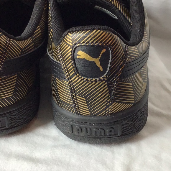 Pumas Women’s Basketball Classic Sneakers - Picture 8 of 12